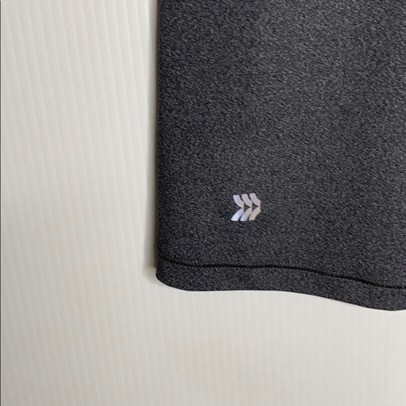 All in Motion Short Sleeved Run Dry Workout Tee XXL NEW - Picture 4 of 11